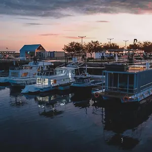  Bateau-hôtel Barco Casa Marina